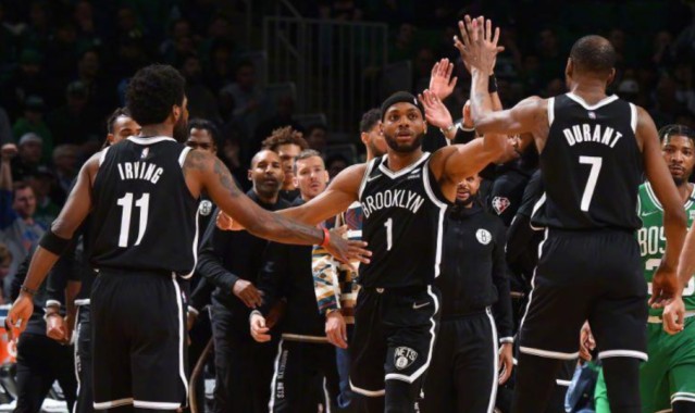  猛龙末节崩盘无缘季后赛争夺  