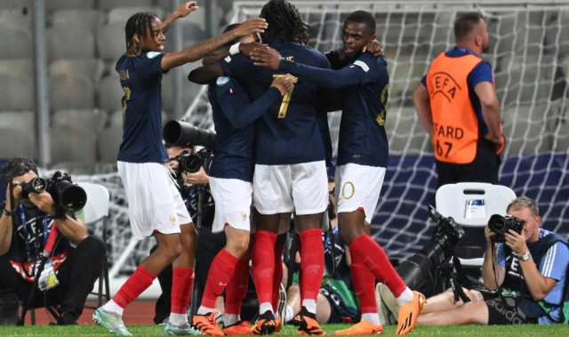  罗马客场遭遇门线悬案，VAR判定进球无效引争议  