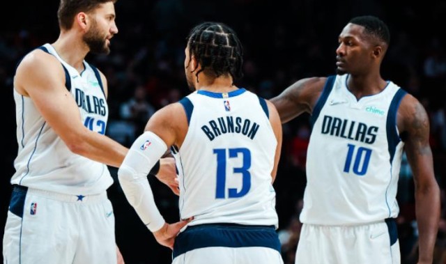  步行者哈利伯顿伤愈回归 20+15盘活全队进攻  