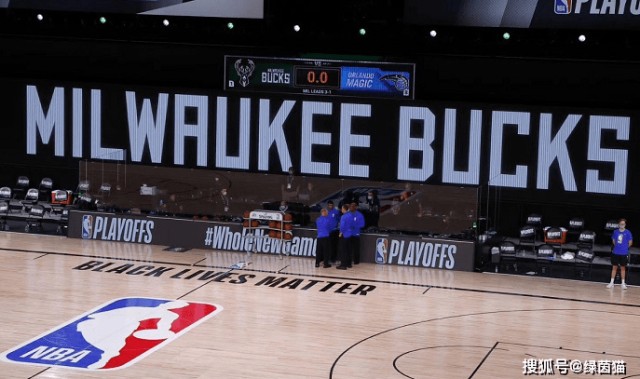  沃尔夫斯堡主场灯光故障延期比赛  