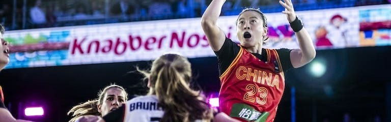 15 穆科科替补登场上演绝杀好戏  